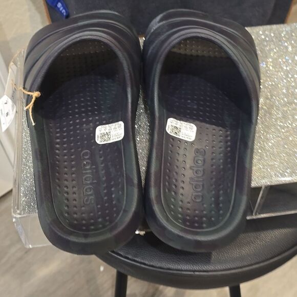 Adidas Flow Slide Sandals- Carbon/Aurora Black